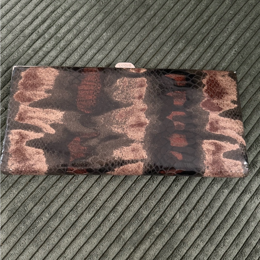 Lodis clutch wallet
